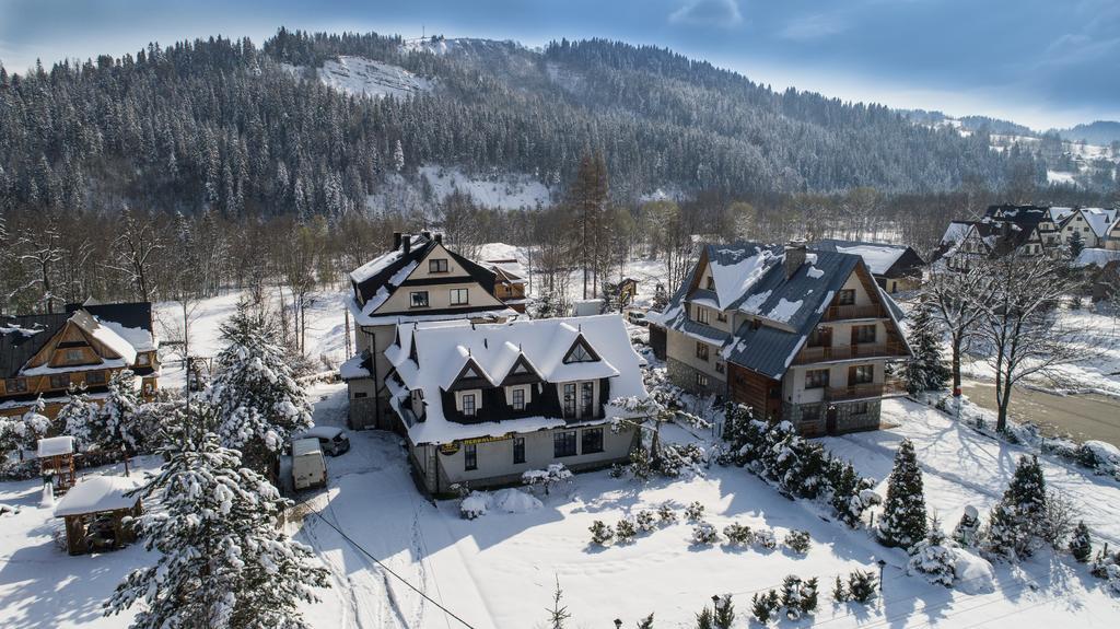 Gosciniec I Herbaciarnia Pod Zlota Lyzwa Białka Tatrzańska Exteriér fotografie