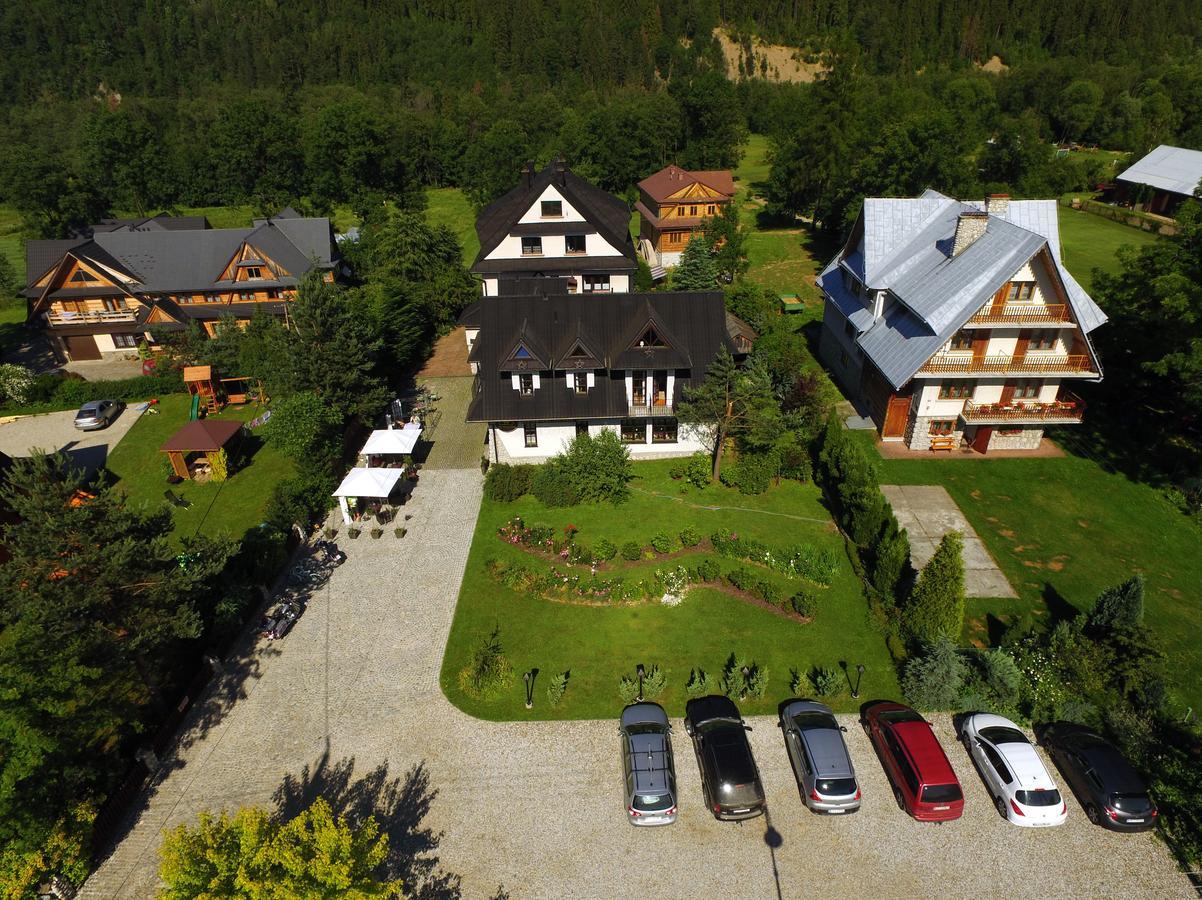 Gosciniec I Herbaciarnia Pod Zlota Lyzwa Białka Tatrzańska Exteriér fotografie