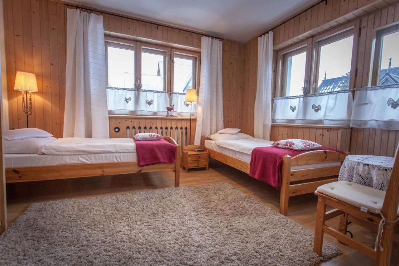 Gosciniec I Herbaciarnia Pod Zlota Lyzwa Białka Tatrzańska Exteriér fotografie
